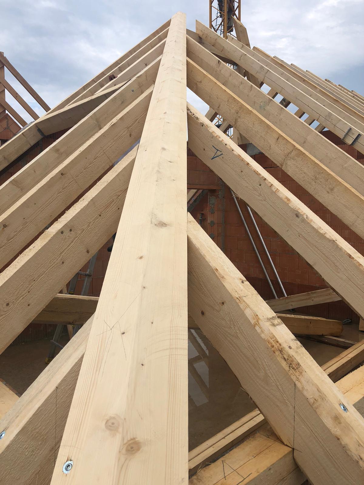 Dachkonstruktion von Holzbau Hasl